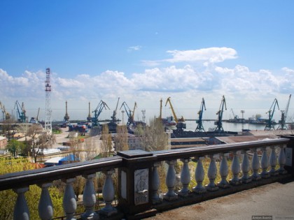 Таганрогский морской торговый порт